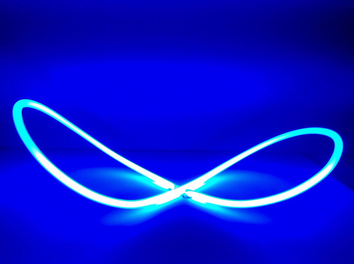 IdeesLumieres's tweet photo. L'Infini by Eric Michel @ArtElysees @EricAtelier8 #Light #Art https://t.co/Ipj5VjlRjm