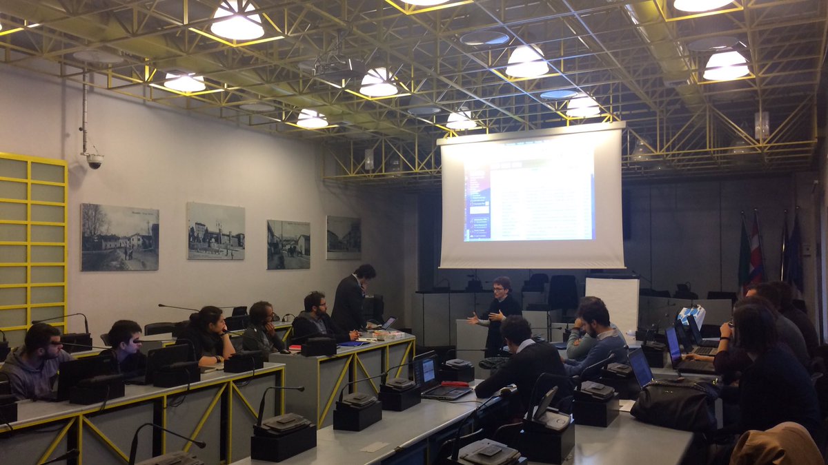 Colturadigitale's tweet photo. Inizia ora #MoMap a cura di @MoncalieriTO e @ColdirettiTo. Si impara ora a mappare su #OpenStreetMap con @Piersoft https://t.co/ib87AdAVdw