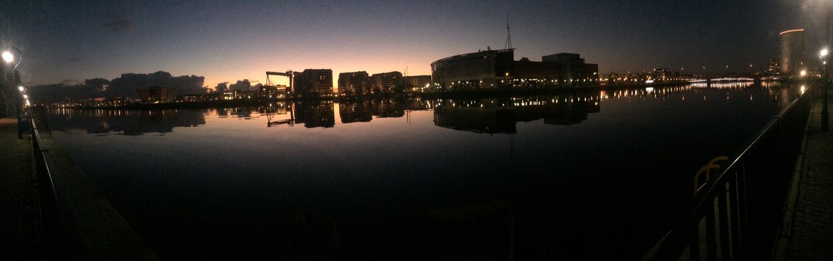 DanInBaldock's tweet photo. Looking well this morning, Belfast @VisitBelfast @love_belfast https://t.co/VWd6e06fFq