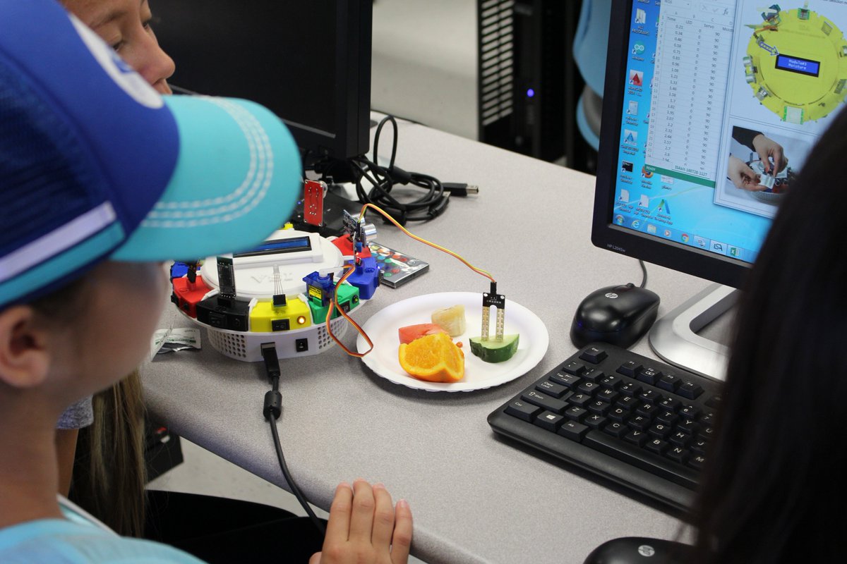 myisakit's tweet photo. #ISAkit #STEM @FABcampUCI @UCIEngineering @UCIEngineerDean @UCIrvine https://t.co/2ZIVLWFFQv