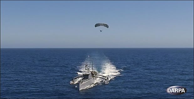 NavyRecognition's tweet photo. #Video: @DARPA #ACTUV Unmanned Vessel Helps #TALONS Take Flight in Successful Joint Test https://t.co/AN8ksL2HIo https://t.co/tcUuD9buuA