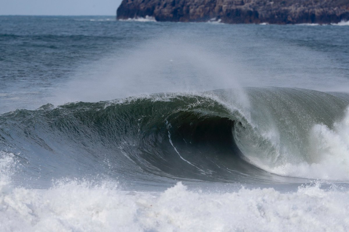 Finals day! #ItsON Tune in via <a href="/wsl/">World Surf League</a> #RipCurlPro