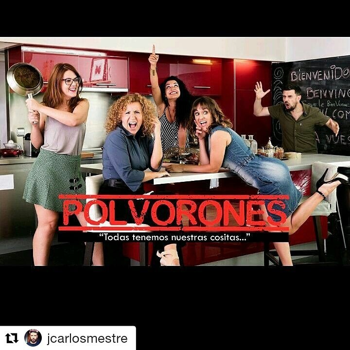 En Polvorones nos queremos todos mucho y todo es paz y armonía @jcarlosmestre <a href="/LAURATOLEDO8/">LAURA TOLEDO</a> <a href="/Pahofe/">Paqui Horcajo</a> <a href="/Petimoni/">もに</a>  #polvoroneslacomedia