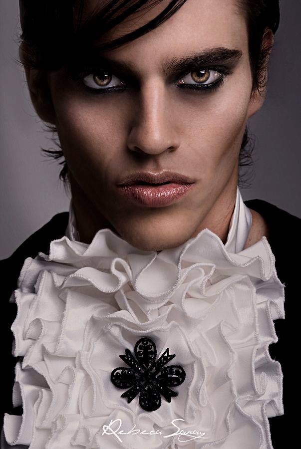 ProudMasquerade's tweet photo. We cant wait to see how London dresses up next weekend! #Halloween #Glamourween #London #MakeUP #MUA #Art #TimeToGetDressedUp https://t.co/kWkliPaL49