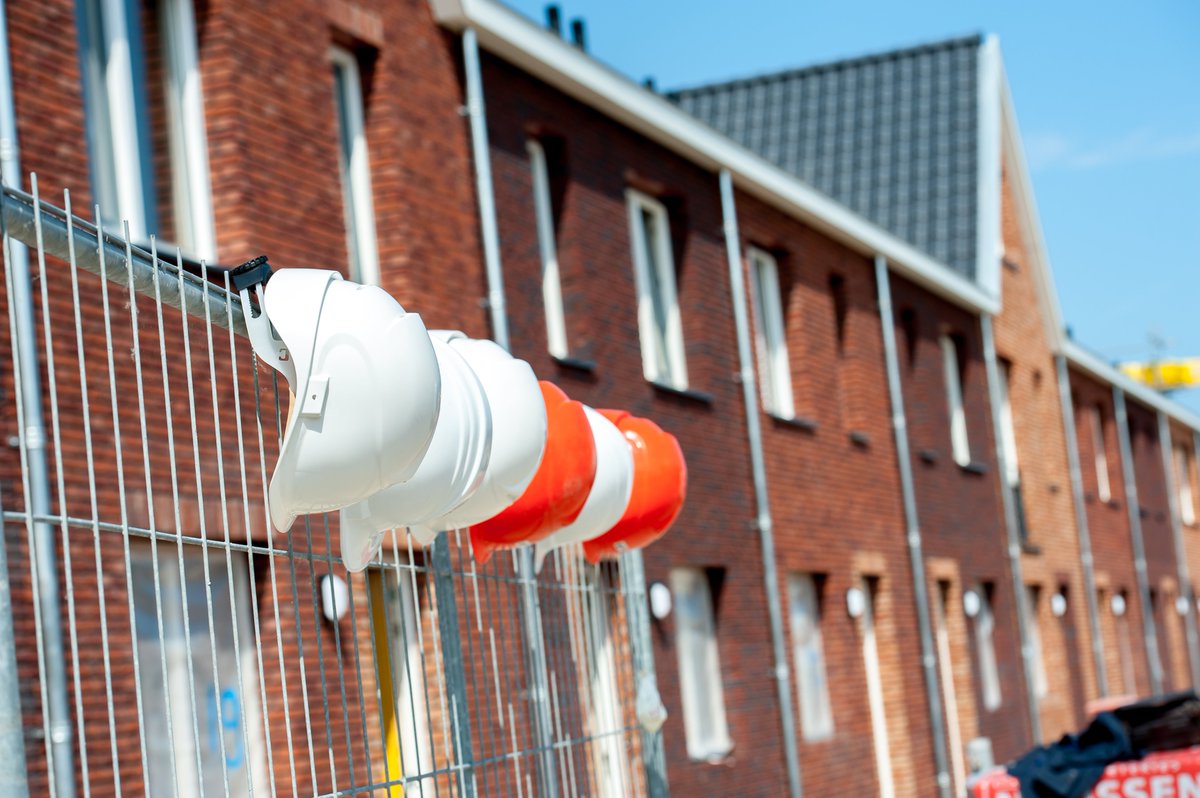 Wil je met ons mee bouwen aan geluk? Wij hebben momenteel diverse leuke vacatures! Kijk voor meer informatie op weboma.nl/17/Banen-in-de…