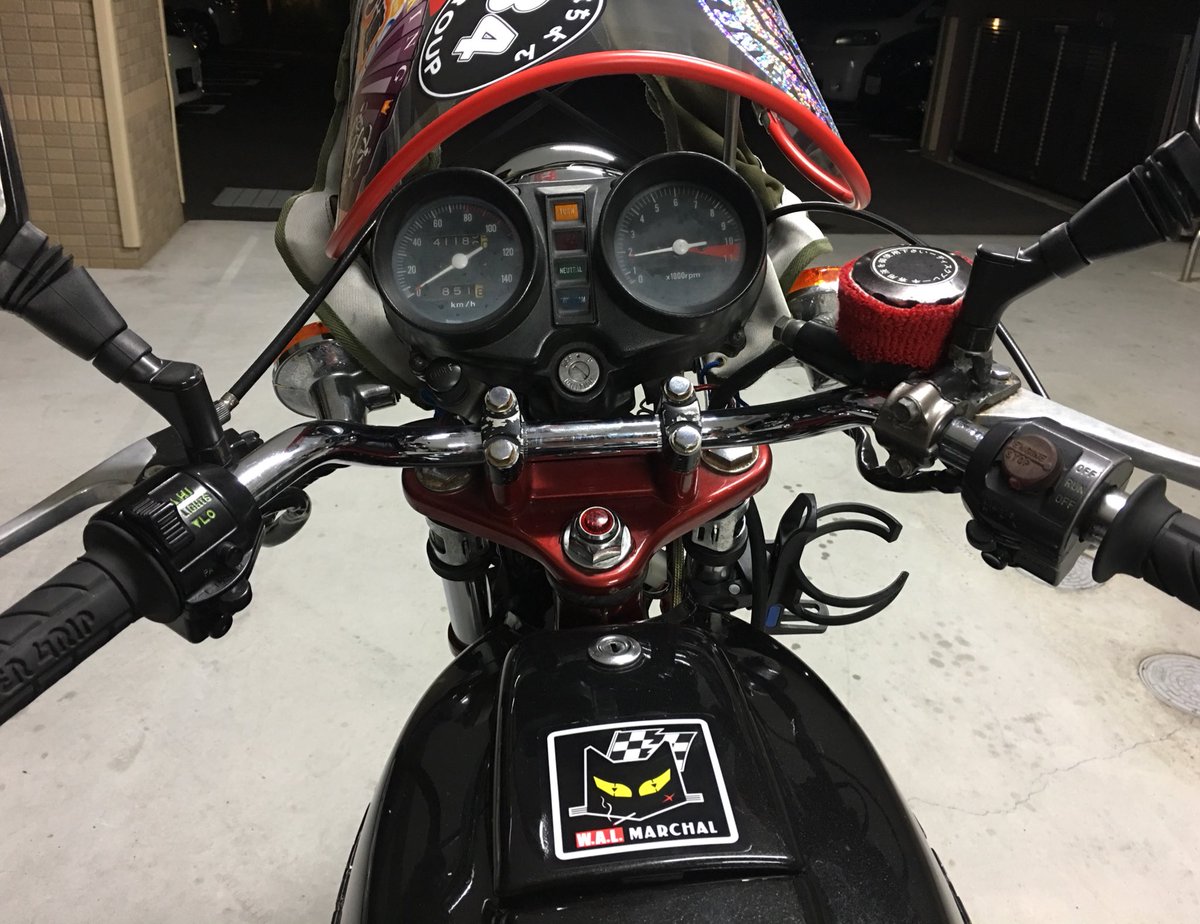 yaaaaaaaaa7777's tweet photo. cb250t  売ります。
旧車.現行4発と交換希望です。
現行車ならゼファーかxjrが希望です。
外装ギラギラのゼファーでワルツかトップガン付いてるなら、
追い金なしで交換 大歓迎です。

#バブ 売ります
#ホーク2 売ります
#XJR売ります 
#cbr400f 売ります https://t.co/9siLBnNyHr