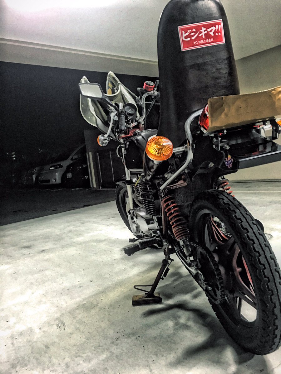 yaaaaaaaaa7777's tweet photo. cb250t  売ります。
旧車.現行4発と交換希望です。
現行車ならゼファーかxjrが希望です。
外装ギラギラのゼファーでワルツかトップガン付いてるなら、
追い金なしで交換 大歓迎です。

#バブ 売ります
#ホーク2 売ります
#XJR売ります 
#cbr400f 売ります https://t.co/9siLBnNyHr
