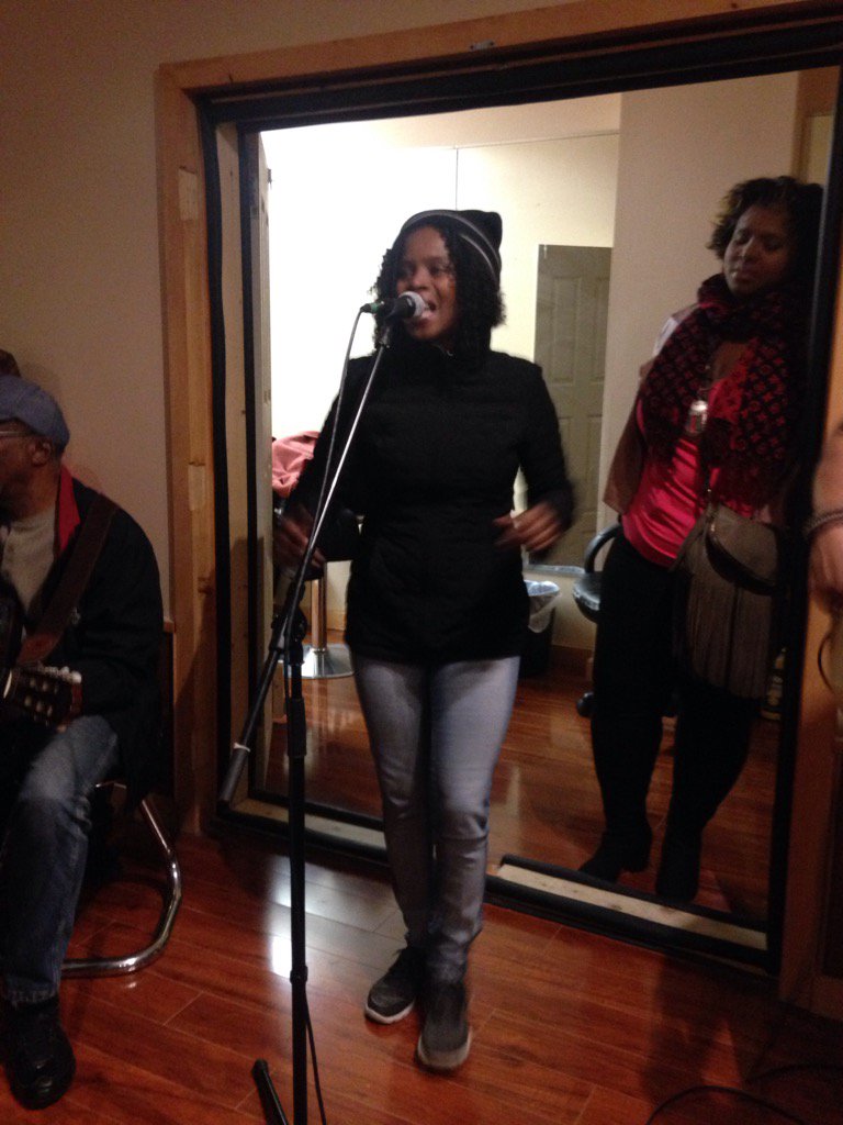 rhomaspencer's tweet photo. @AliciaJaggasar touchdown @lulalounge this Sunday. Make it a dinner date out. @DMIDNIGHTROBBER @de_warahoun @wsalmon https://t.co/92KyzZnqin