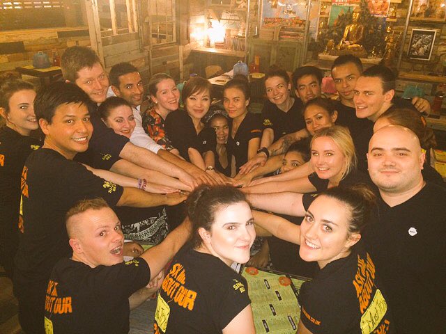 LinsNewton's tweet photo. #People of #Southampton who wants to #joinourteam #recruitment #jobs #new-restaurant @Thaikhun email your cv to jobs@thaikhun.co.uk https://t.co/BGzwB6kapR