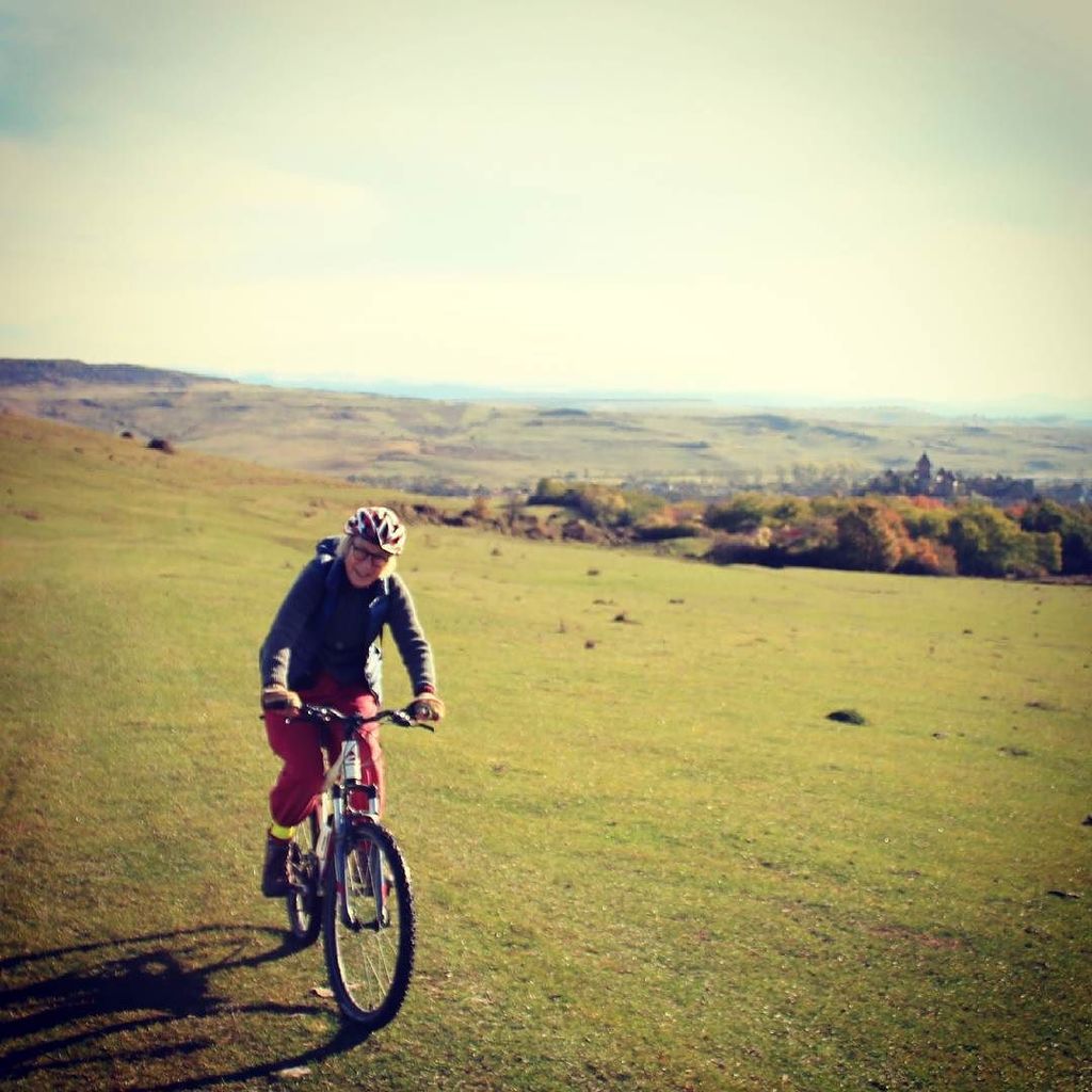 TransyBike's tweet photo. Cycling around Viscri in lights of October

#biketrip #cycling #transylvania #viscri #tran… https://t.co/c47gnMULVt https://t.co/on2WfftWBP