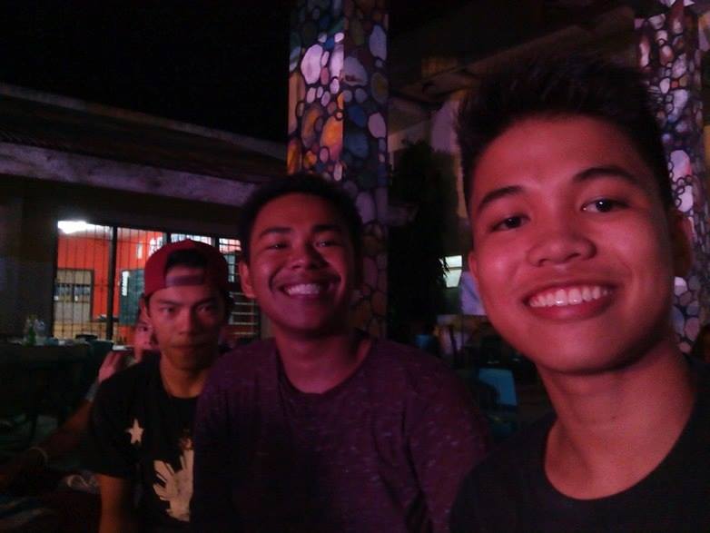 ron_lee17's tweet photo. JUST GOT HOME WITH MA SQUADS😂😂
#SaSembreak https://t.co/sC1l5HXlox
