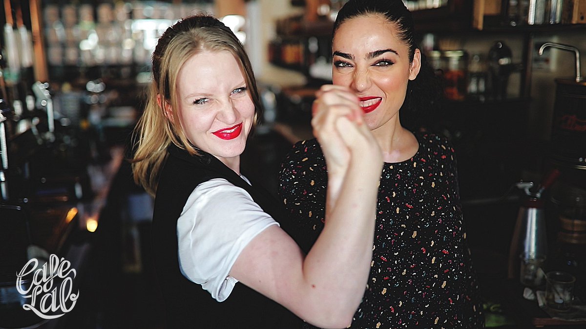 En Café Lab, la unión hace la fuerza. :) #cafelab #girlpower #baristas #cartagena #cafesbernal