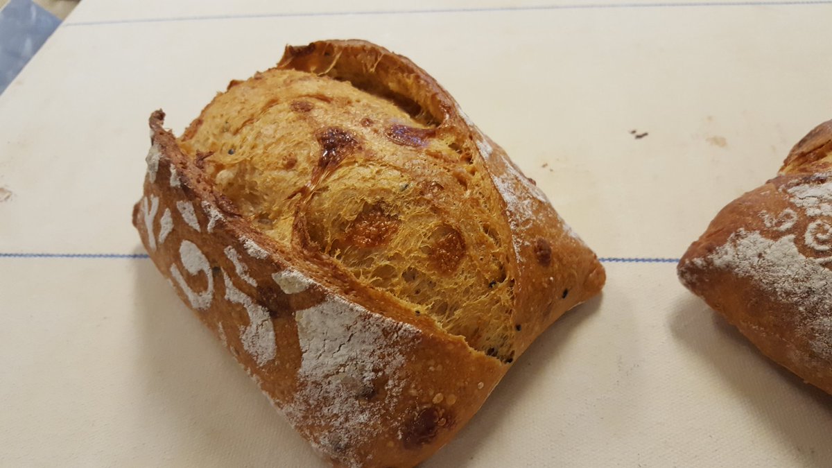 Breadworks1's tweet photo. O https://t.co/qBFe36pH4k