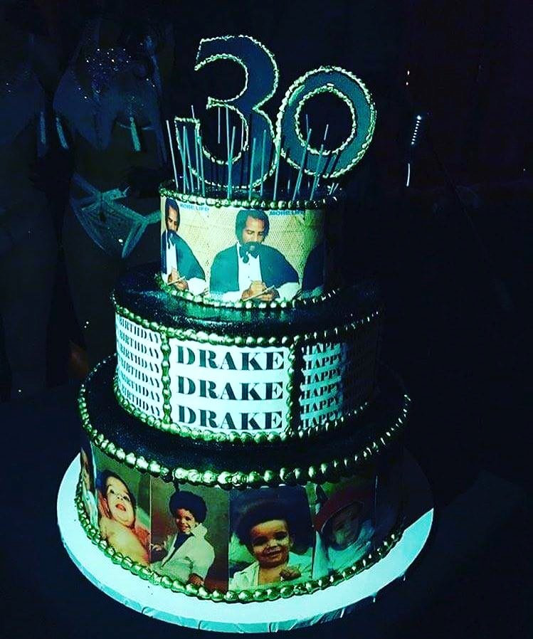 KizitoRhonz's tweet photo. @Drake happy birthday https://t.co/xvjPemqwcX