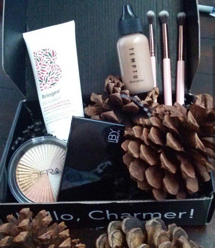 Mscamobabe's tweet photo. My boxy charm for October!!! #BOXYCHARM #boxymail #BoxyBazaar @boxycharm https://t.co/kcg4bgV4nV