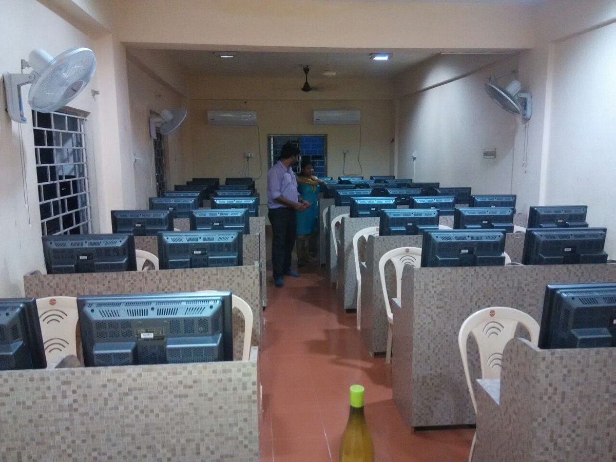 ViewPaker's tweet image. The first computer lab of Global Group of Institution, HPCL area, Haldia, West Bengal is equipped with 40 units of ViewPaker All-In-One PCs.