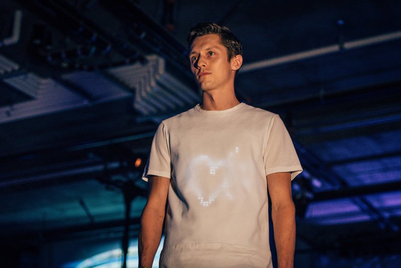 youdormant's tweet photo. It seems like the Silicon Valley Fashion Week is no joke! More>> https://t.co/RmCkDqLy00 #fashion #update #Silicon #Valley #YOUDORMANT https://t.co/RLCFePrcDH