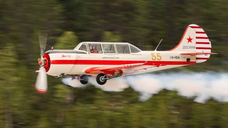 LuftfartMedia's tweet photo. Russian Warbirds er i ferd med å reise seg etter brannen 
#RWoN #Yak-52 #Geiteryggen
https://t.co/uklVm46zki https://t.co/iCEPHTCrk9