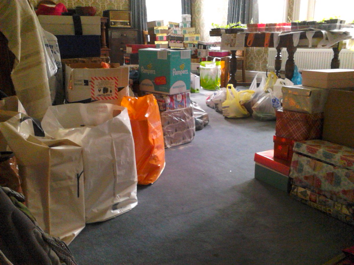 Getting ready for Christmas? Want to help women in crisis situations? Check out shoeboxoxford.uk for #christmas2016