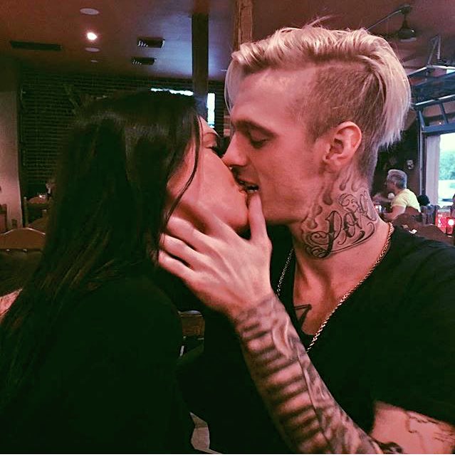 SpanishACST's tweet photo. AC-SPANISH-NEW @aaroncarter Ha encontrado a su chica ideal, te decíamos toda la felicidad en tu nuevo amor ❤️ https://t.co/Pxntav1ltn