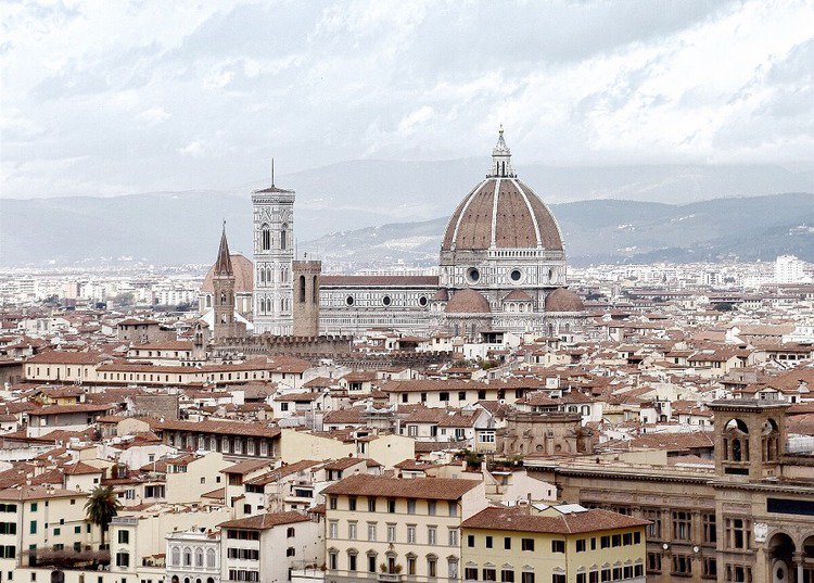 Diez secretos de #Florencia para redescubrir una de las ciudades más bellas de Europa ww.abc.es/EdSb305vonY