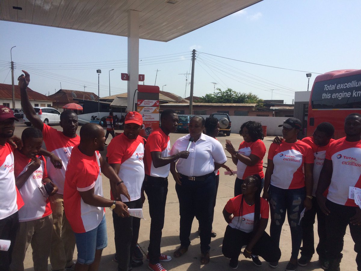 KobbyKyei_'s tweet photo. We done with Ho-Dome service station!! #TotalExcelliumTour #TotalExcelliumTour ππ»ππ»ππ» @TotalGhana @AbeikuSantana @kayatours_gh https://t.co/G1HisEnRKw