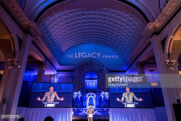 TMI_Uruguay's tweet photo. @HarryShumJr presenting at the @Outfest #LegacyAwards2016 #RedCarpet Part 2 #HostingTime πππ https://t.co/DTpIBIlb1c