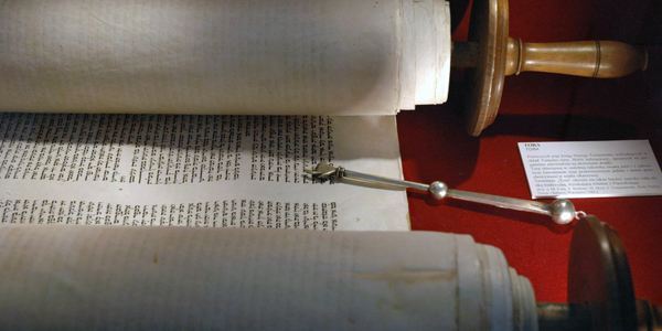 ChroniconApp's tweet photo. Jewish Calendar - October 24 to 22, 2016 - Sukkot
#JewishCalendar, #ShminiAtzeret, #SimchatTorah
https://t.co/QMR3kTd35f https://t.co/rcVXKBecee