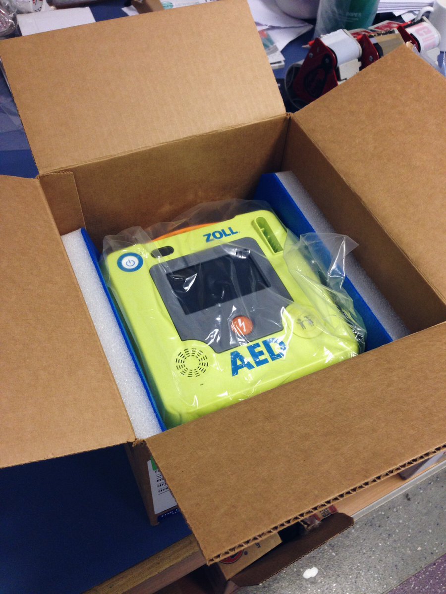 LewisMedical's tweet photo. New #AED3 from @zollemsfire going through our QC check in dispatch before heading out to one of our lovely customers today! https://t.co/cGzFyvfATP