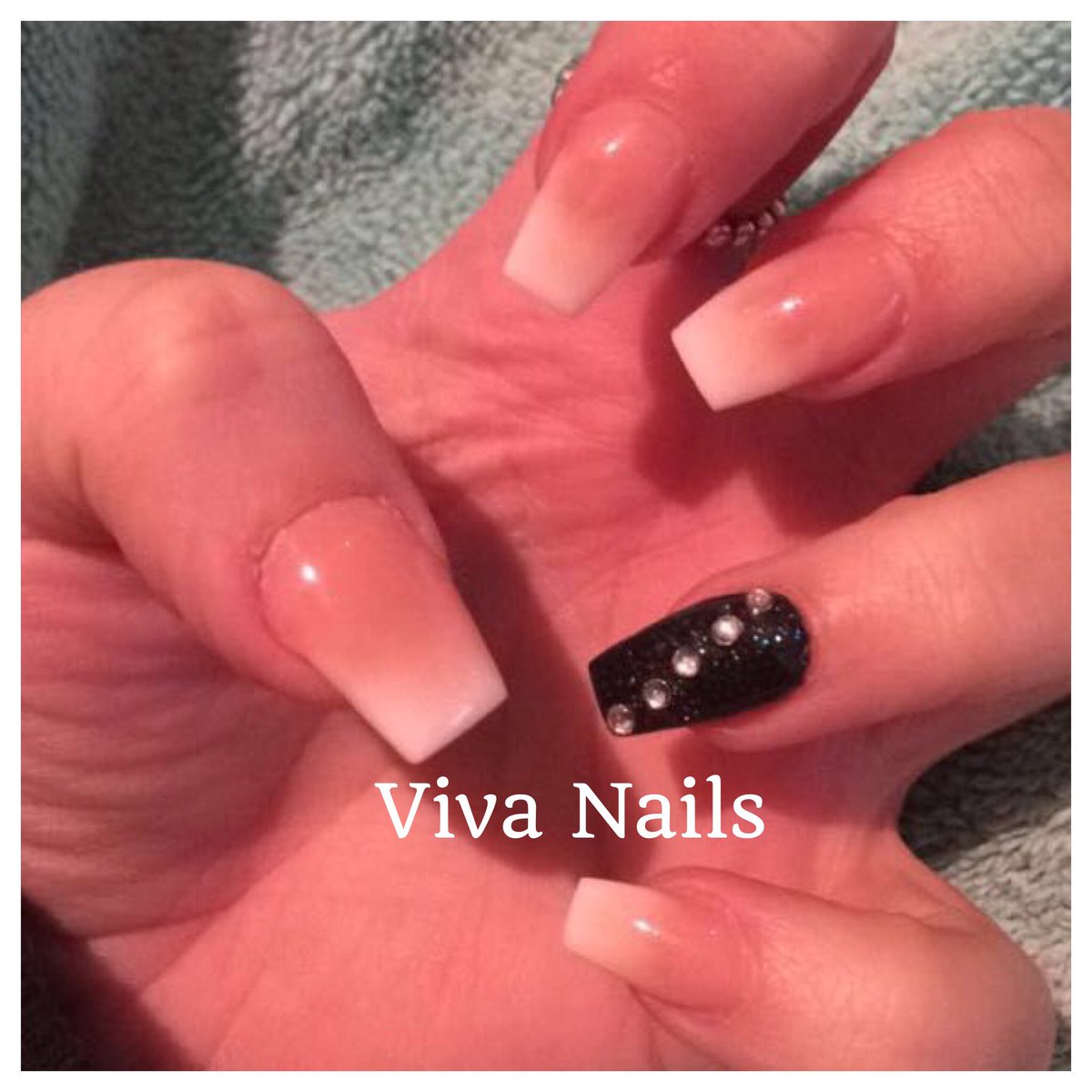 nails_viva's tweet photo. #ballerina #ombre #acrylicnails #getnailed #getclawed @vivanails #swinton #manchester. 😃💅🏻 Pls retweet... thanks 😃@Jodess_W https://t.co/reqm9IS6rh