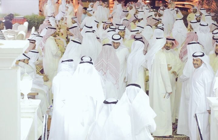 kuwaitkat1990's tweet photo. حضور كثيف لـ #الظفير في مقر ابنهم 
الدكتور عبدالعزيز مطيران #السويط
.
شكرا من القلب لكل من حضر ، ونلتمس العذر لمن لم يحضر 🍃
#تشاورية #الظفير https://t.co/KyMjgpB1YS