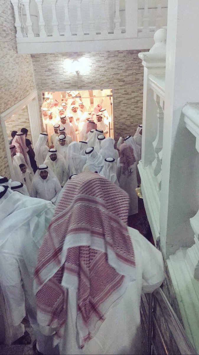 kuwaitkat1990's tweet photo. حضور كثيف لـ #الظفير في مقر ابنهم 
الدكتور عبدالعزيز مطيران #السويط
.
شكرا من القلب لكل من حضر ، ونلتمس العذر لمن لم يحضر 🍃
#تشاورية #الظفير https://t.co/KyMjgpB1YS