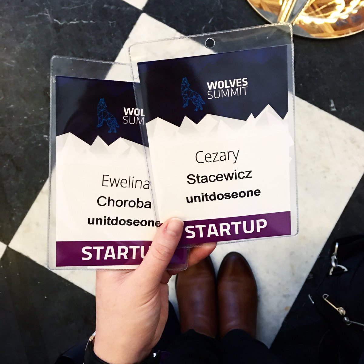 bezmasla's tweet photo. Siedzimy. #WolvesSummit #unitdoseone https://t.co/XqGywIUraO