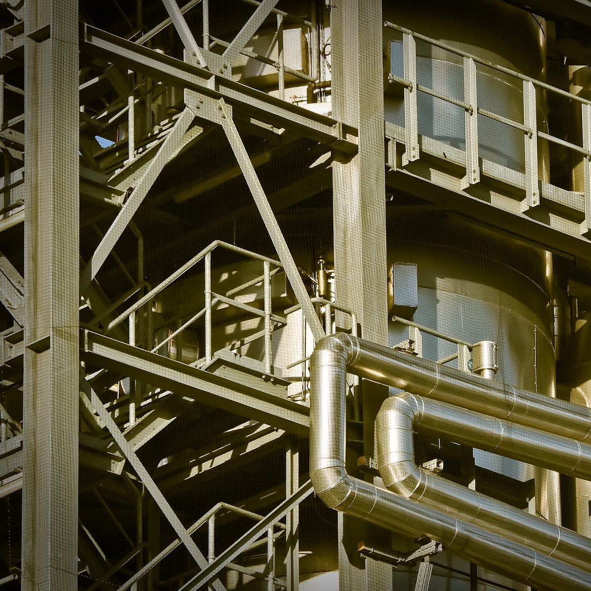 energienieuws's tweet image. Industrie kan besparen op energie met warmte uit koelinstallatie dlvr.it/MWld4K