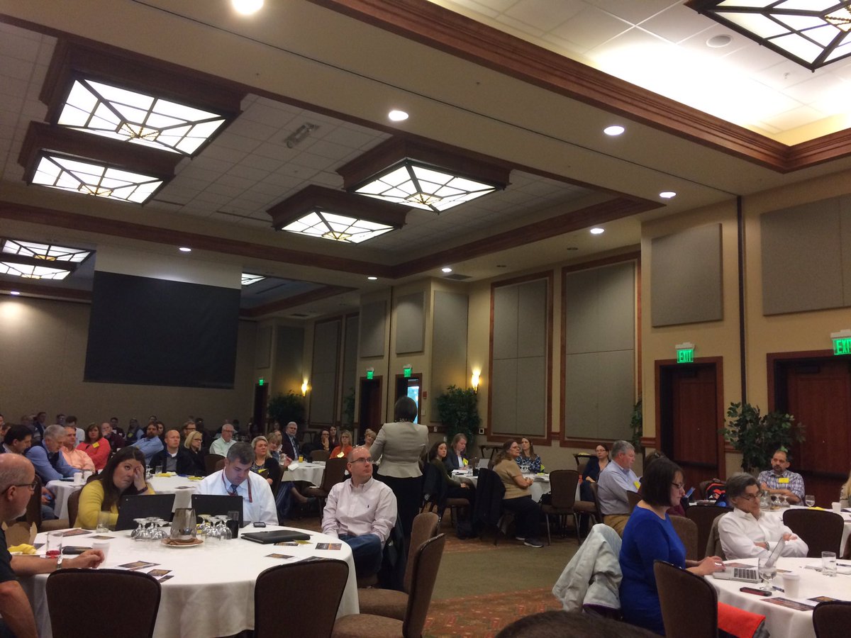 duckfan66's tweet photo. 2016 NASSP President Jayne Ellspermann sharing with @COSALeaders #COSAPRIN2016 https://t.co/Wij02ibl2B