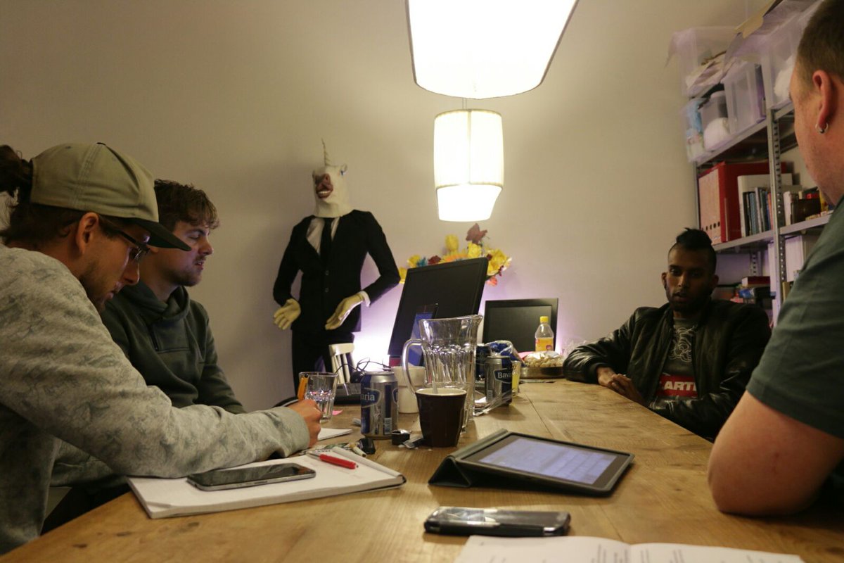 Er wordt hard gewerkt aan mini-docu's! Preview zien van de eerste 3? Kom naar onze lancering! Meld je aan: bit.ly/2dEpBNO