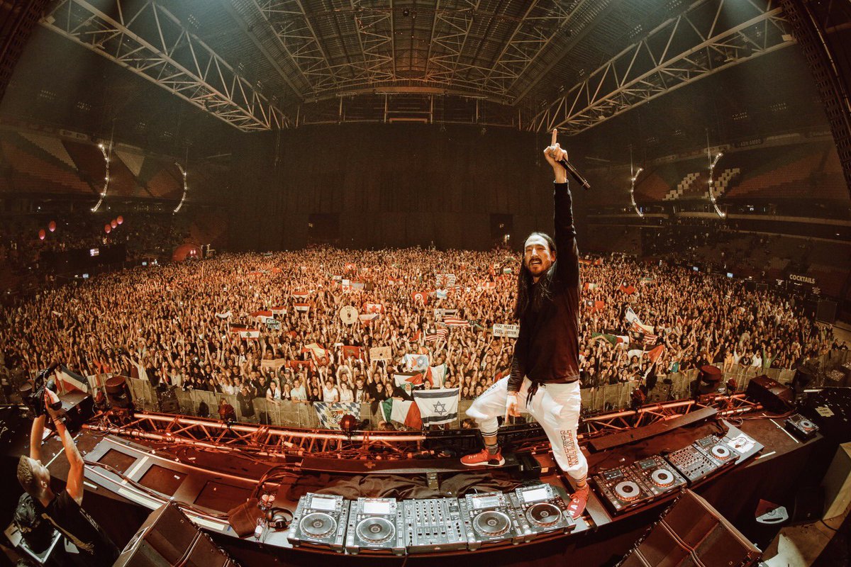 Lit af #ADe https://t.co/X6IQxiQXgW