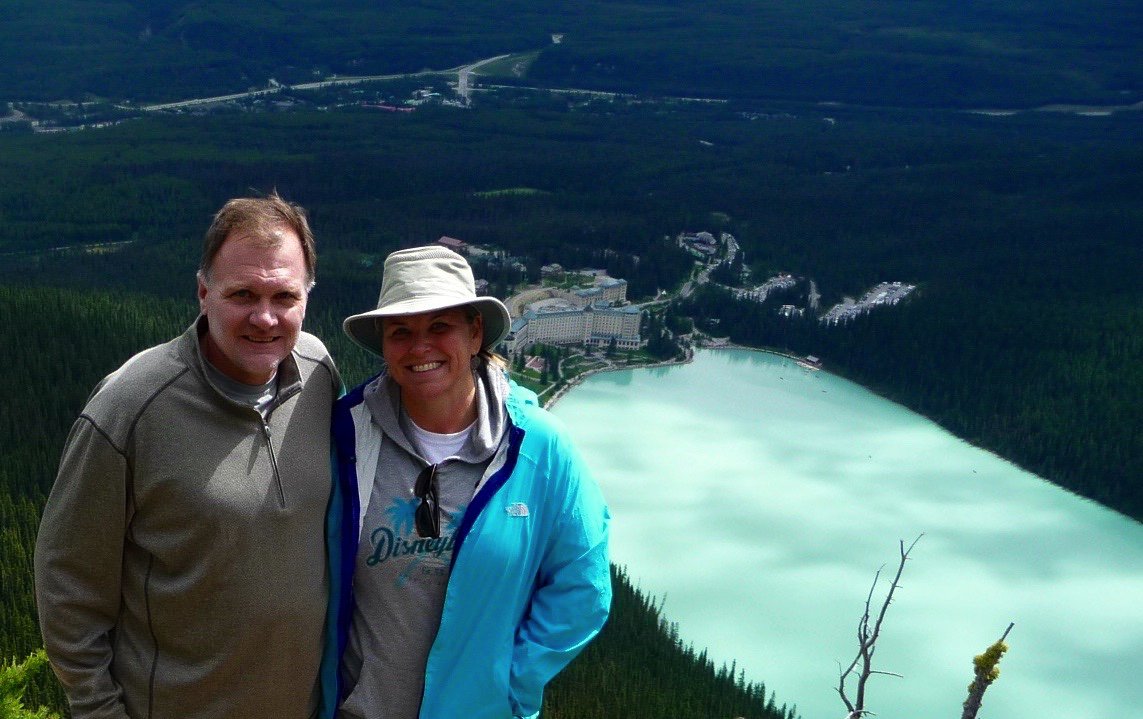 dhoyack's tweet photo. #mybestintravel On top of the BeeHive overlooking Lake Louise and the Chateau. See the tiny red canoes? https://t.co/1yNc9Tuvun