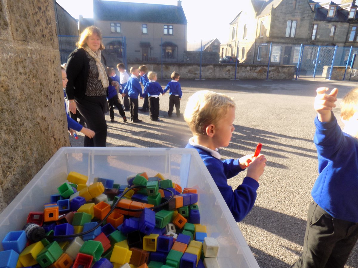 BurgheadPrimary's tweet photo. Fabulous Fitness Frenzy: P3/4's Tues. Moray Mile &amp; P1 reaching their walk a marathon goal! #WellDoneP1 #NoStoppingP3/4 #REACH4theBEST https://t.co/UwJKl1lrJH