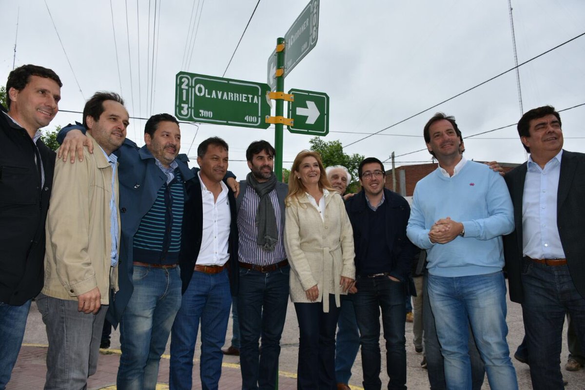 francolaporta's tweet photo. Encuentro en Lobos con Intendentes en esta nueva etapa del peronismo bonaerense q tiene que encontrarnos en una visión de unidad superadora. https://t.co/UPmIidZZSU