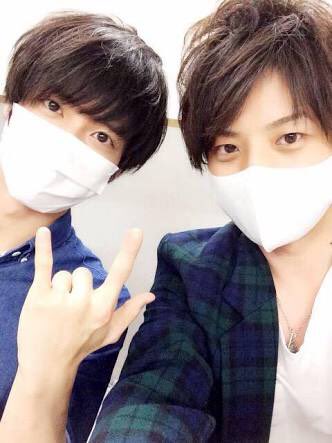 わらび餅 武道館31 Twitterissa マスクをしてイケメンな人はマスクを取るとそこまでイケメンじゃないっていう概念を覆してくれるのが 梅ちゃんだと思う 共感したらrt 好きな人rt