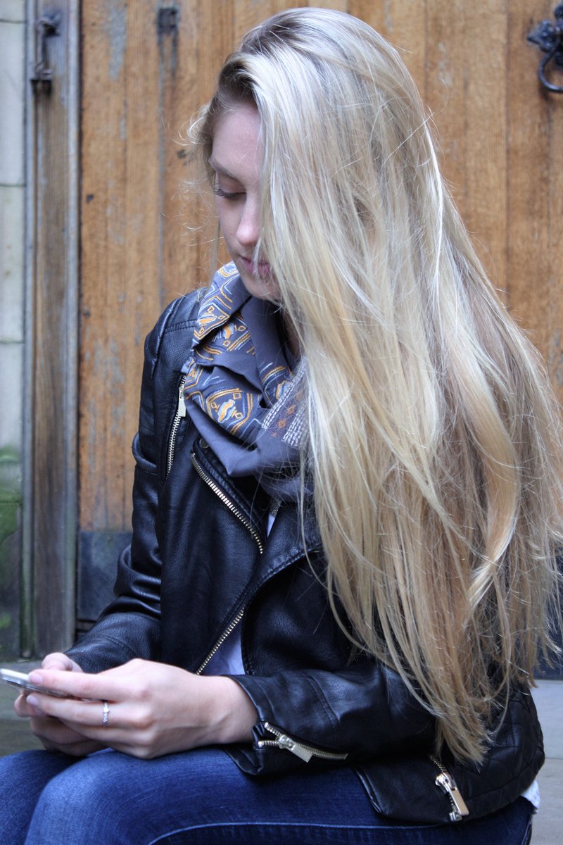 Our Ayla Snood is Sophisticated  and  timeless #luxury #ethicalfashion #ootd alamairi.com/shop/ayla-snoo…