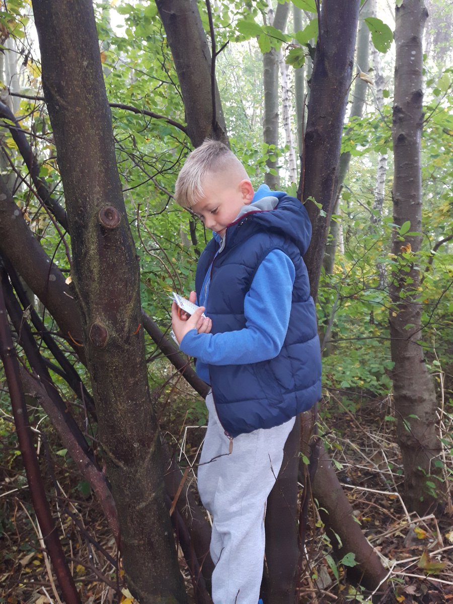 CarolineDaviso8's tweet photo. Jack Davison learning his times tables whilst on a morning walk  #learningisfun @Hadrian_Park https://t.co/mQEEPogEBD