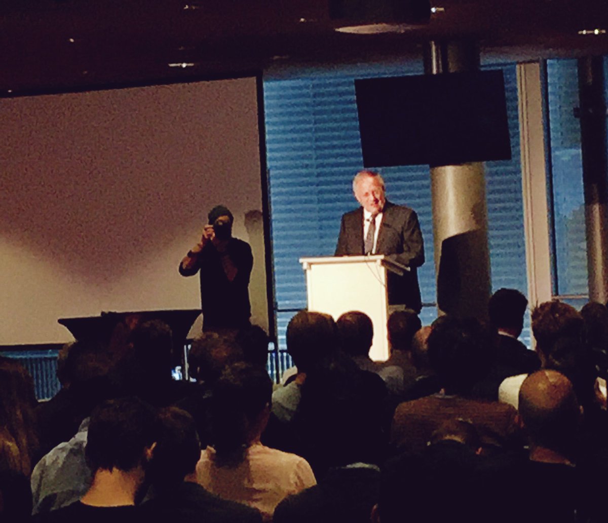 eugen12's tweet photo. Swiss President Johann Schneider-Ammann speaking now at Swiss Startup Day 2016 #SSUD2016 https://t.co/DPU1d09WBE