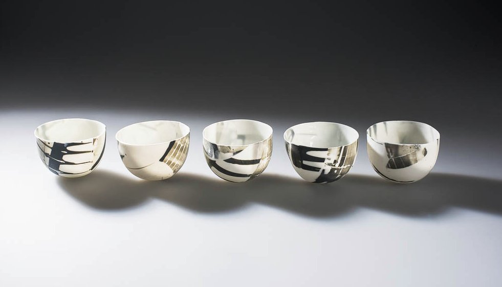CraftNIGallery's tweet photo. New to our Shop/Gallery are these beautiful handmade, porcelain vessels by #AnneButlerCeramics https://t.co/yAUZ3RpE13