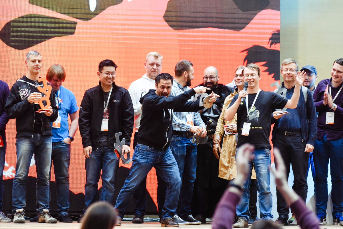 DevoxxUA's tweet photo. #JavaDay Ukraine in Kyiv: How it was! https://t.co/KHwJGILR0c We thank all the speakers, partners, and attendees who joined #JavaDay2016! https://t.co/ZC7s1kXM4Q