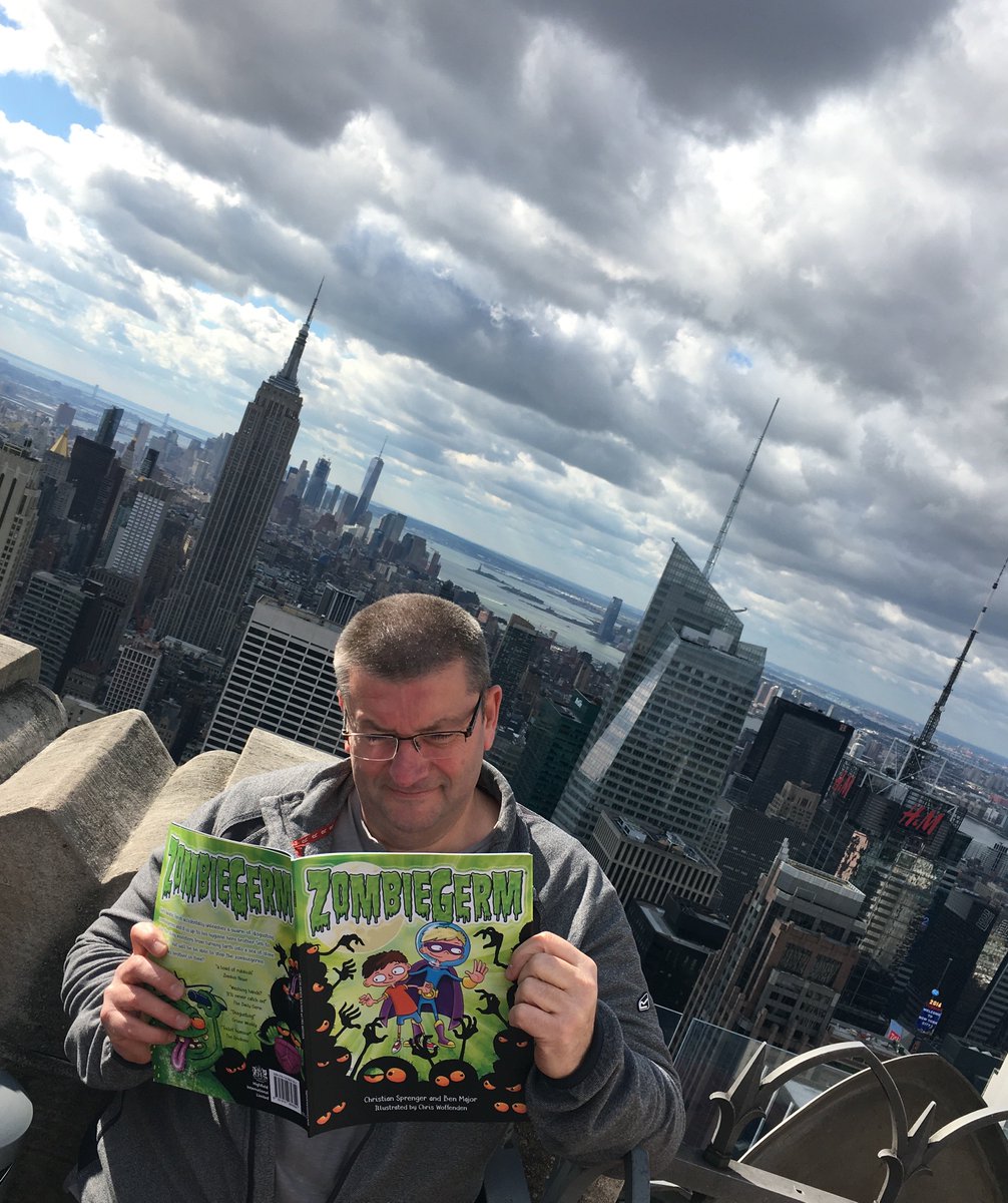 askhighfield's tweet photo. Zombiegerm has gone stateside!  🍏🗽🚖 https://t.co/zVWB19fP6i