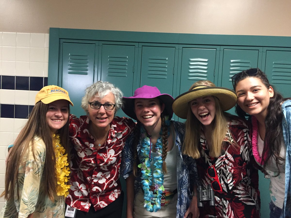 CVSDnews's tweet photo. It's #CVSpiritWeek! Yesterday was beach day, today is throwback day. Students (and Principal @jbaumgardner1) are showing their spirit! https://t.co/g1Pn5wyJdR