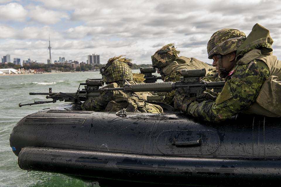 CanadianArmy's tweet photo. Shared via @InsideTOnews  Canadian army storms Toronto's western beaches, police quip  'We are not being invaded' https://t.co/cW9ym0LLSU https://t.co/Gt72nAzjCr