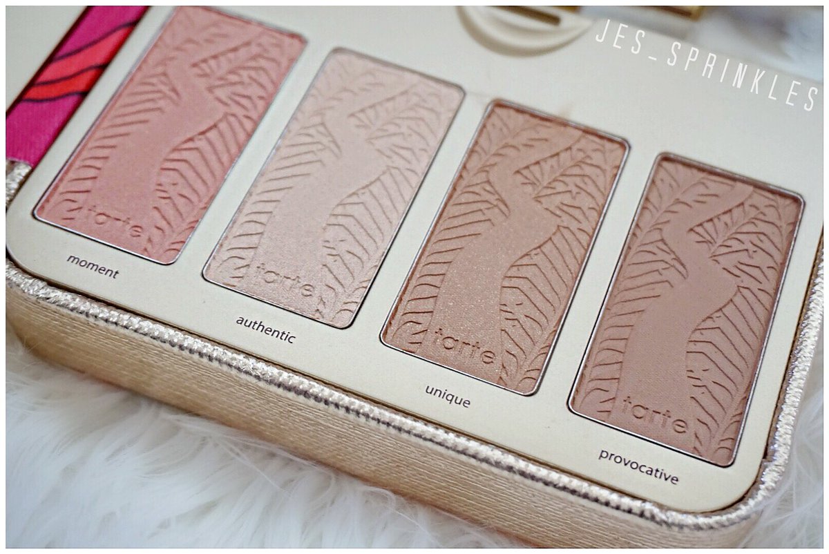 jes_sprinkles's tweet photo. This is my first time trying @tartecosmetics blusher, bronzer,& highlighters.💖
#workoftarte #rethinknatural #tartecosmetics #PrettyPaintbox https://t.co/bdFoi3R8im